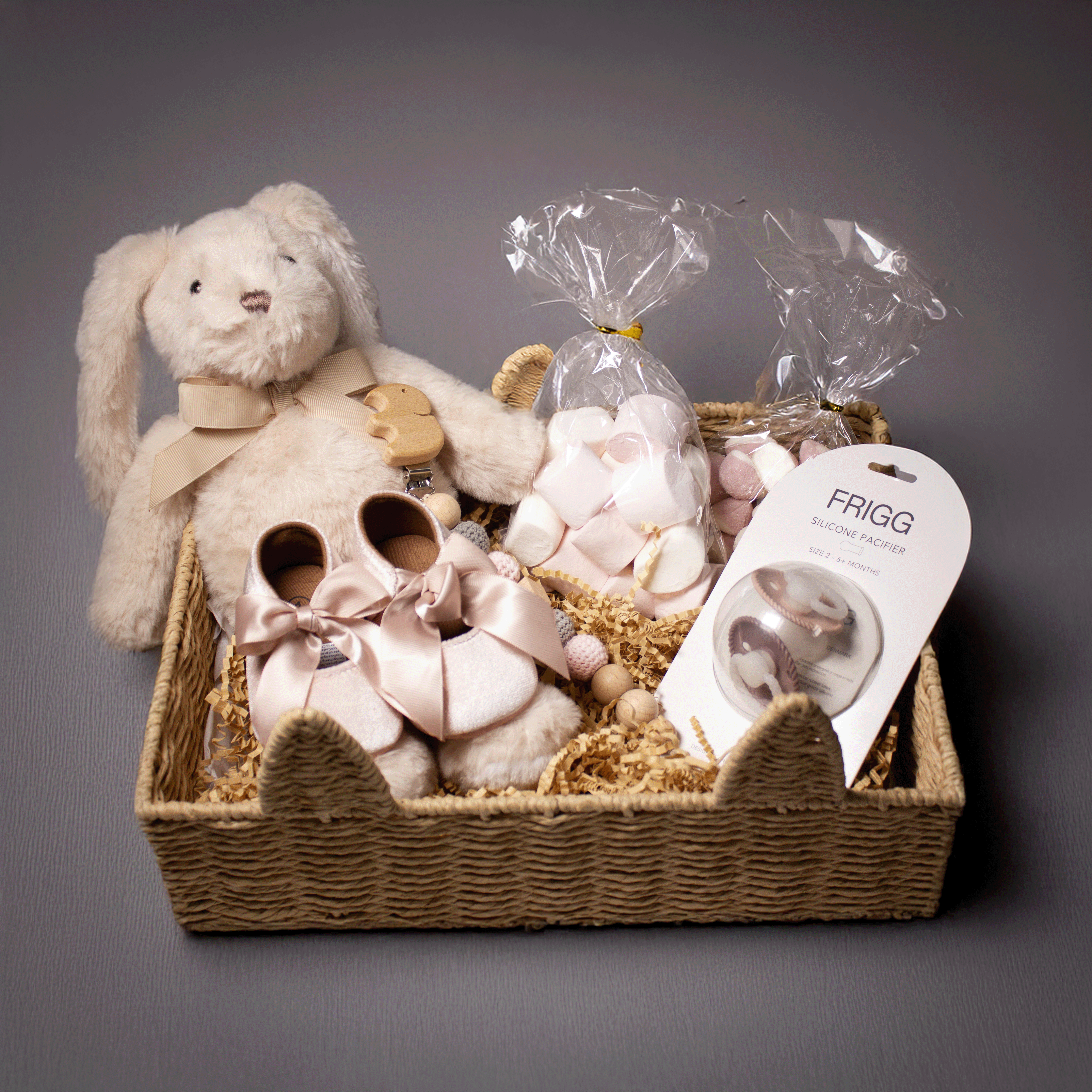 Custom baby gift with baby name, perfect for newborn gifting in the UAE